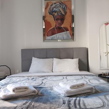 Cozy Fully Equipped Apartment Tesalonika Bagian luar foto